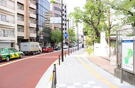 信濃町駅からのアクセス